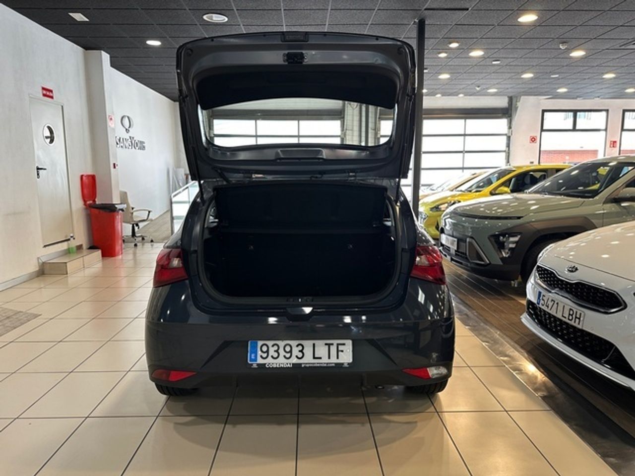 Hyundai i20 1.2 MPI SLX 62 kW (84 CV) - Foto 17