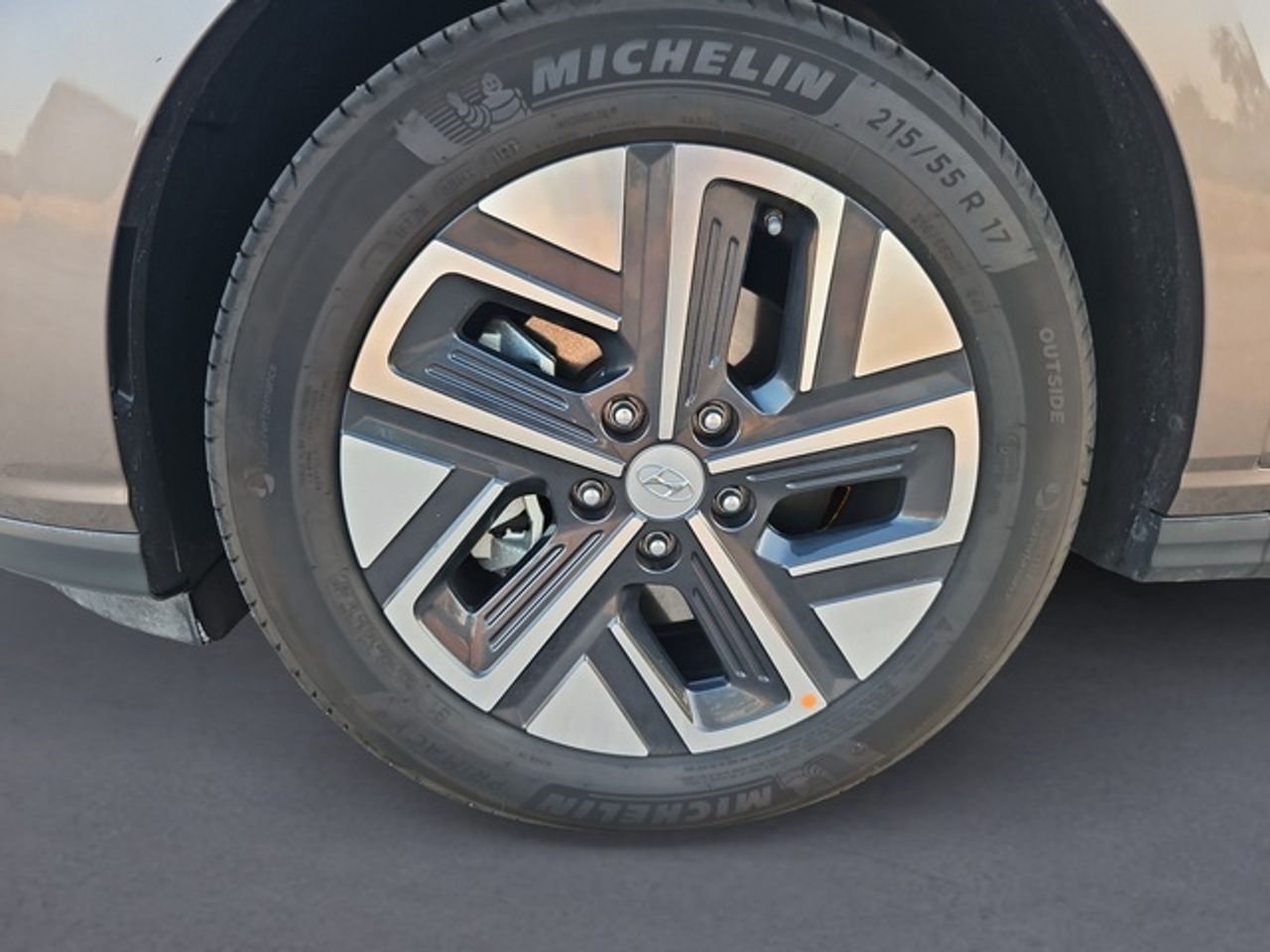 Hyundai Kona EV Style Sky 150 kW (204 CV) - Foto 16