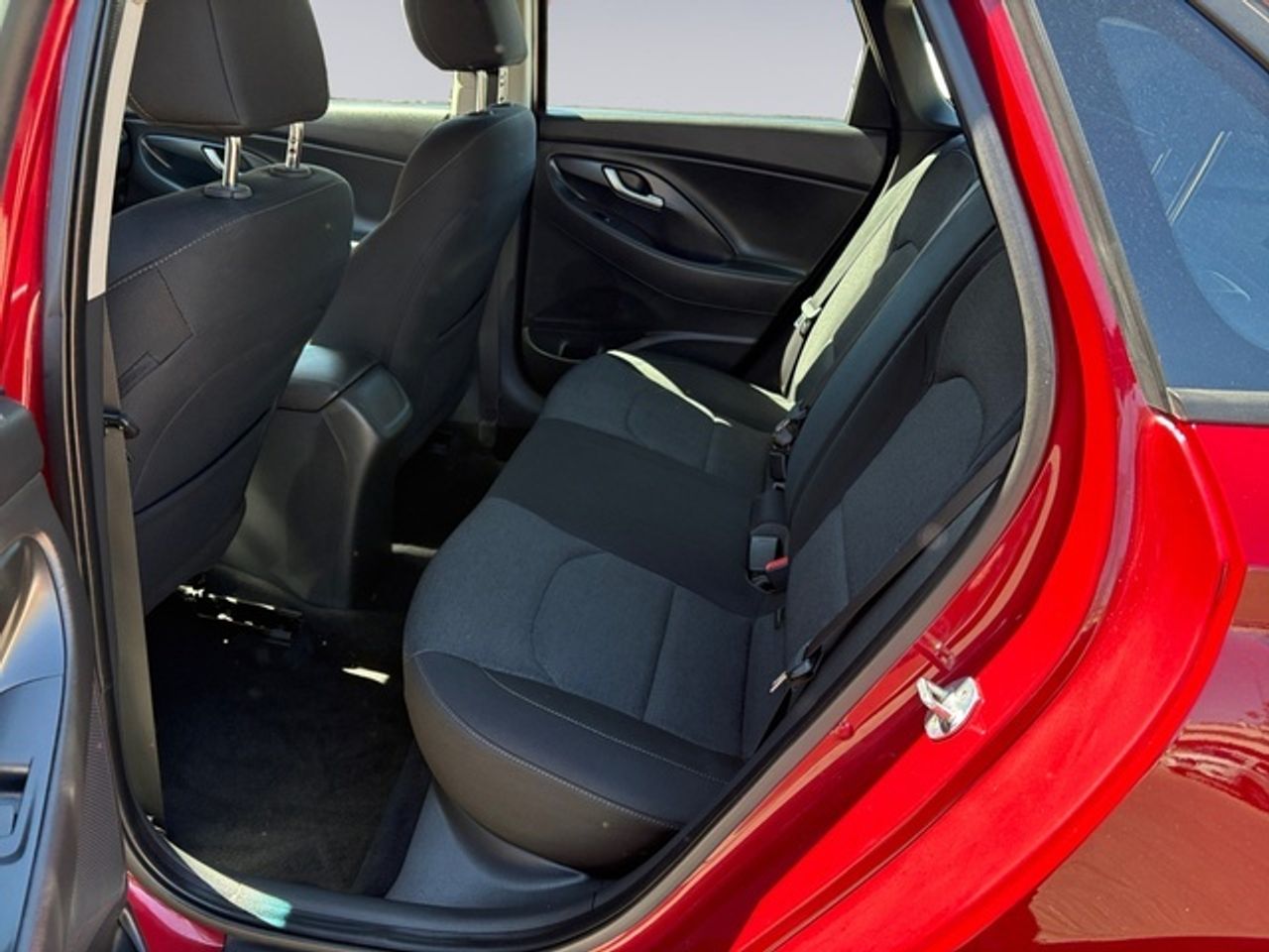 Hyundai i30 1.0 TGDI 48V Klass LRR 88 kW (120 CV) - Foto 14