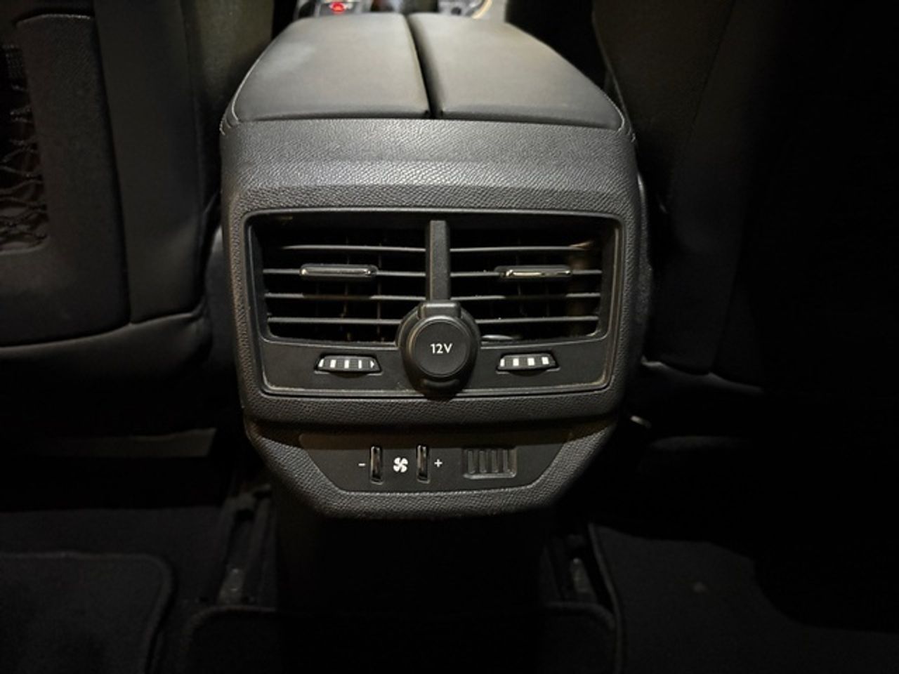 Peugeot 5008 PureTech 130 S&S Allure 96 kW (130 CV) - Foto 16