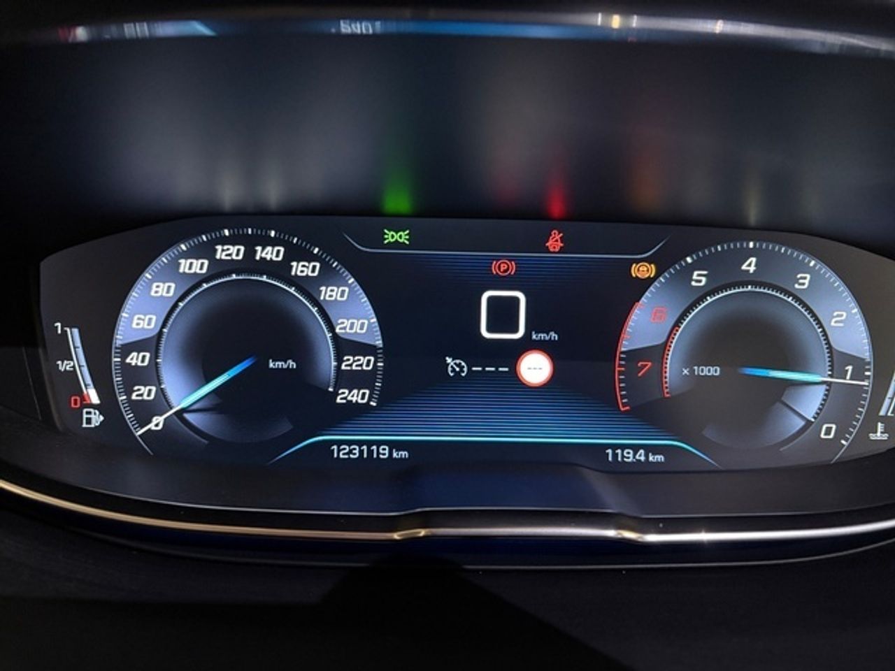 Peugeot 5008 PureTech 130 S&S Allure 96 kW (130 CV) - Foto 17