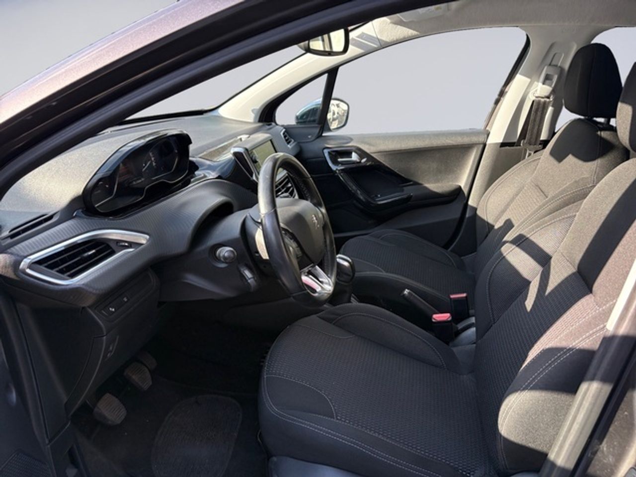 Peugeot 208 PureTech 82 S&S Tech Edition 60 kW (82 CV) - Foto 9