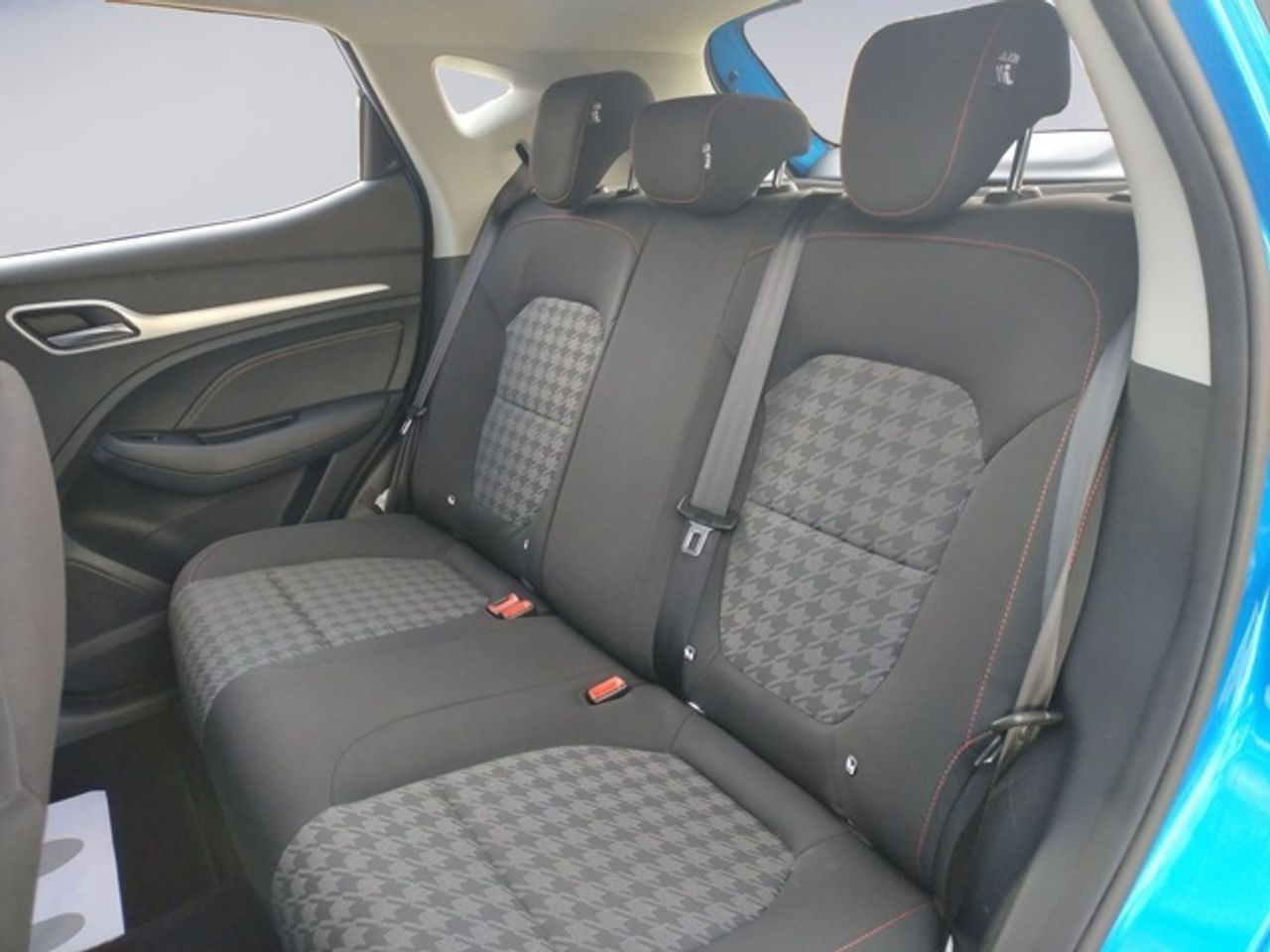 MG ZS 1.5 Comfort 78 kW (106 CV) - Foto 14