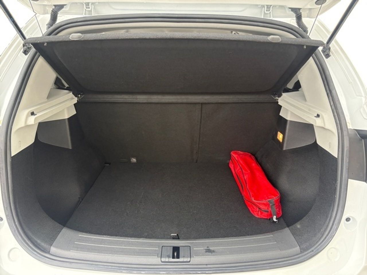 MG ZS 1.5 Luxury 78 kW (106 CV) - Foto 15