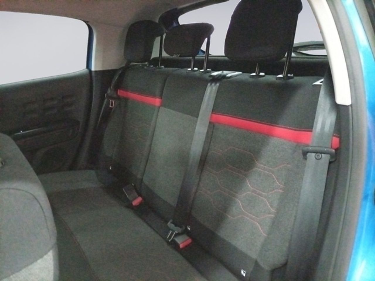 Citroën C3 Aircross PureTech 110 S&S Shine 81 kW (110 CV) - Foto 14