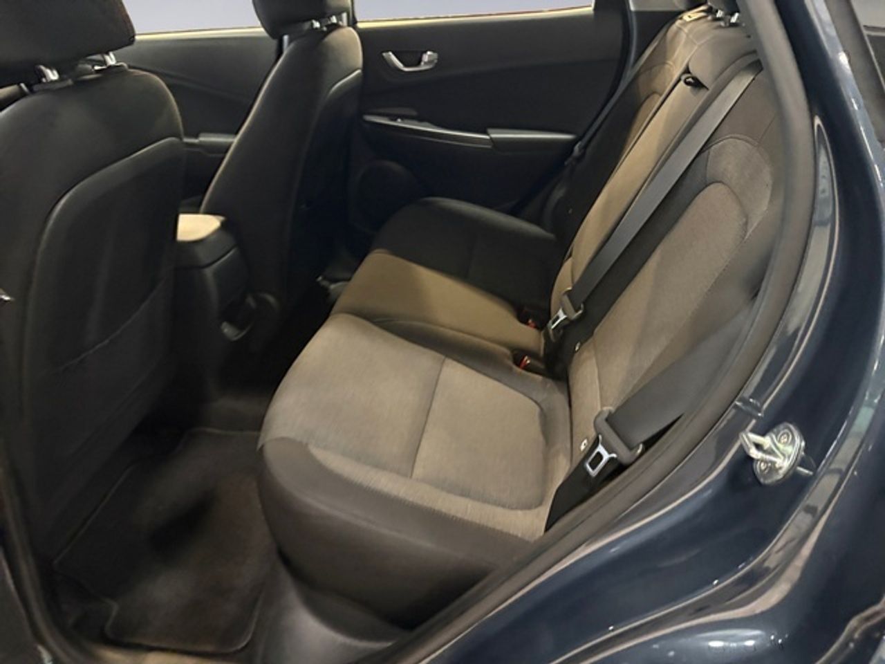 Hyundai Kona EV Maxx 100 kW (136 CV) - Foto 13