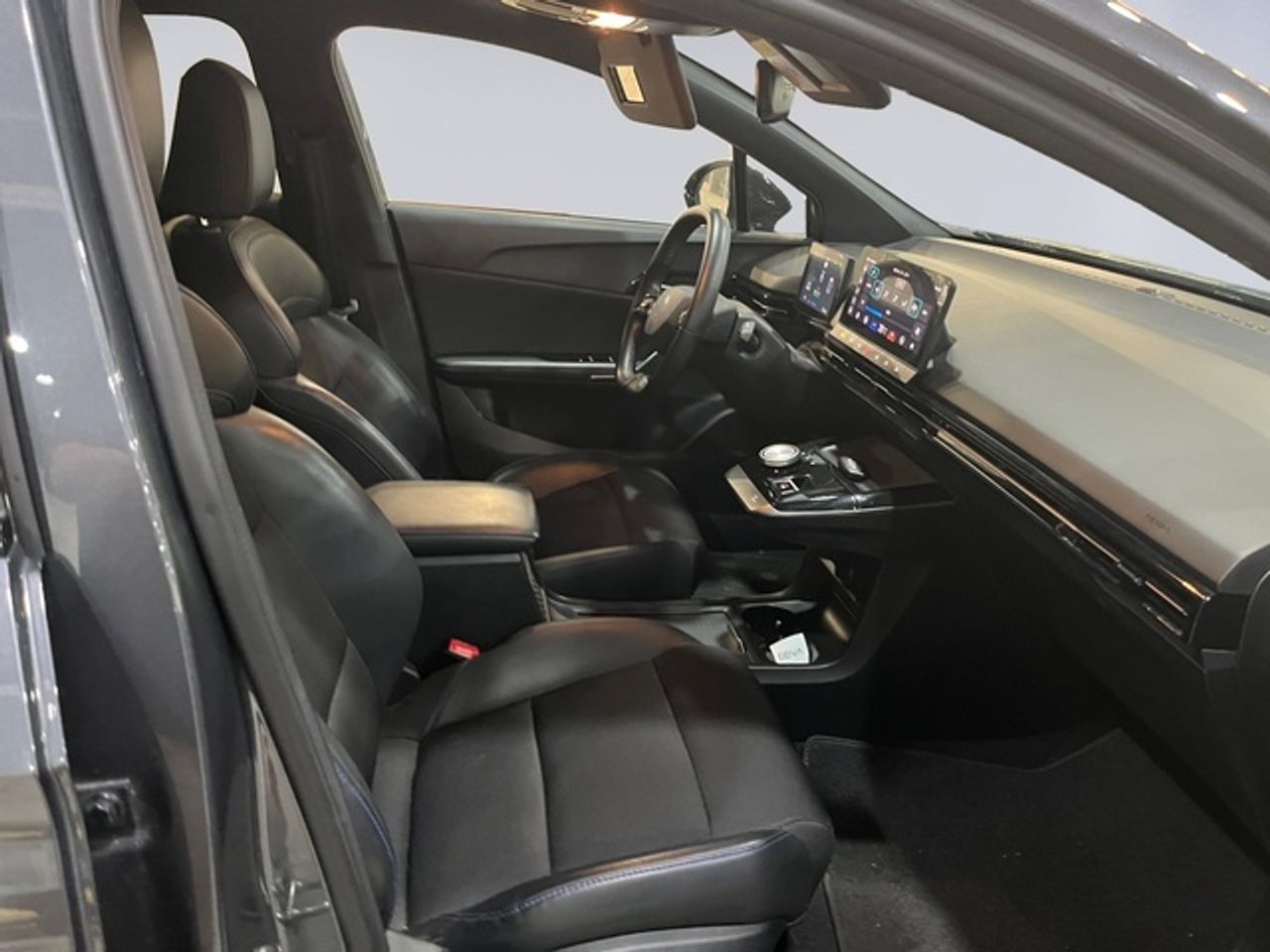 MG MG4 64kWh Luxury 150 kW (204 CV) - Foto 15