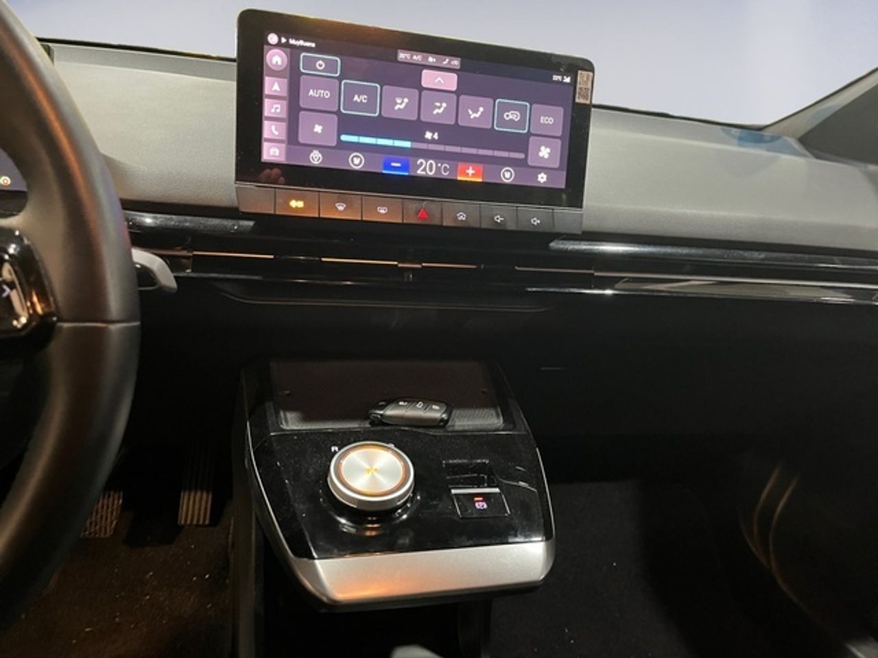 MG MG4 64kWh Luxury 150 kW (204 CV) - Foto 12