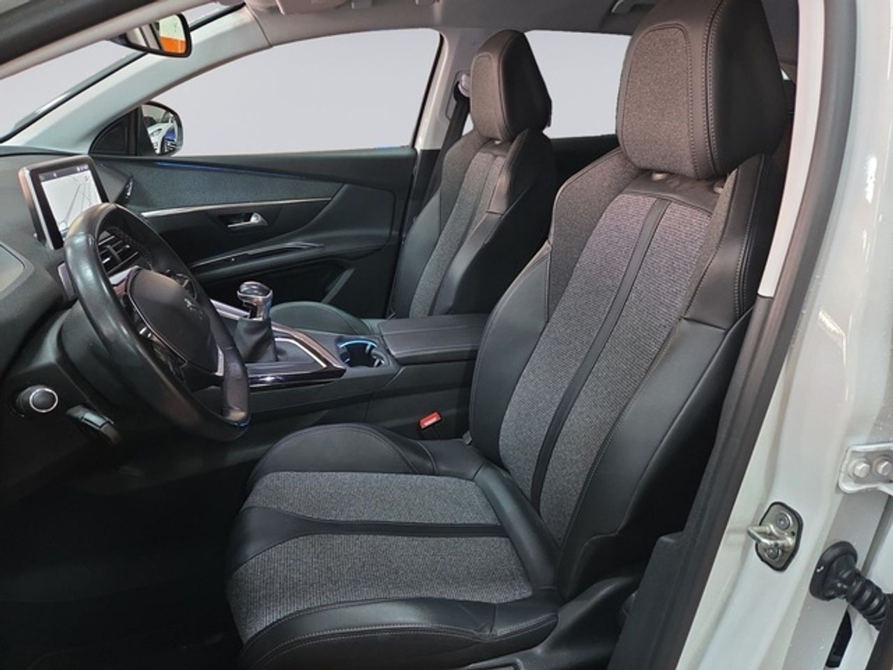 Peugeot 3008 PureTech 130 S&S Allure 96 kW (130 CV) - Foto 10