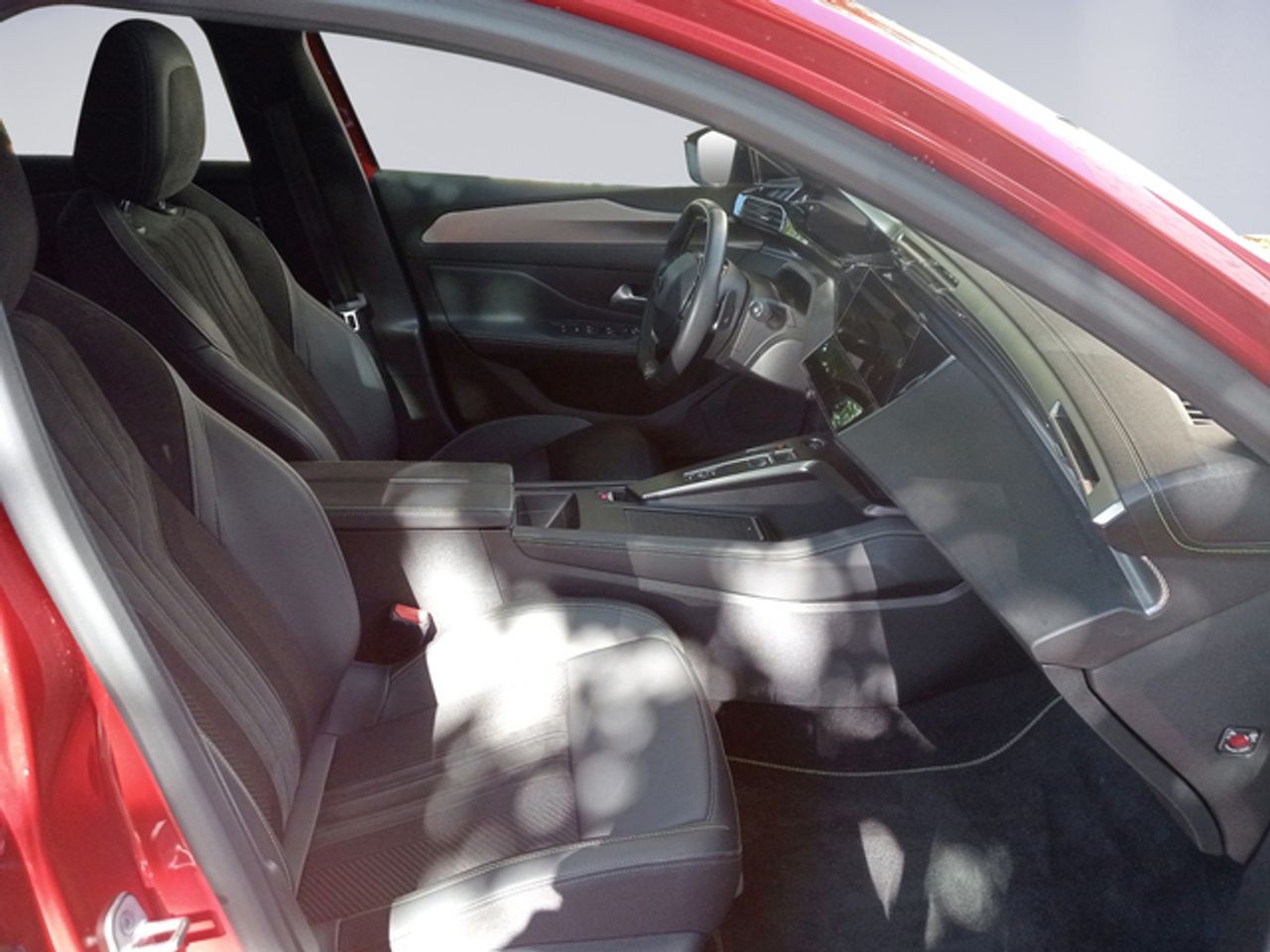 Peugeot 308 GT Hybrid 180 eEAT8 132 kW (180 CV) - Foto 15