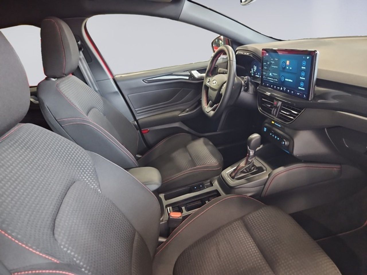 Ford Focus SportBreak 1.0 Ecoboost MHEV ST-Line Auto 114 kW (155 CV) - Foto 15