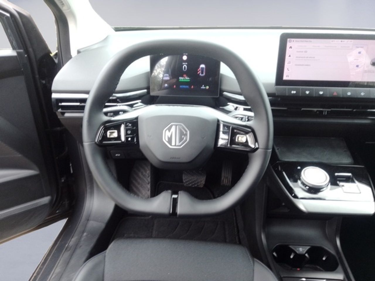 MG MG4 64kWh Luxury 150 kW (204 CV) - Foto 13