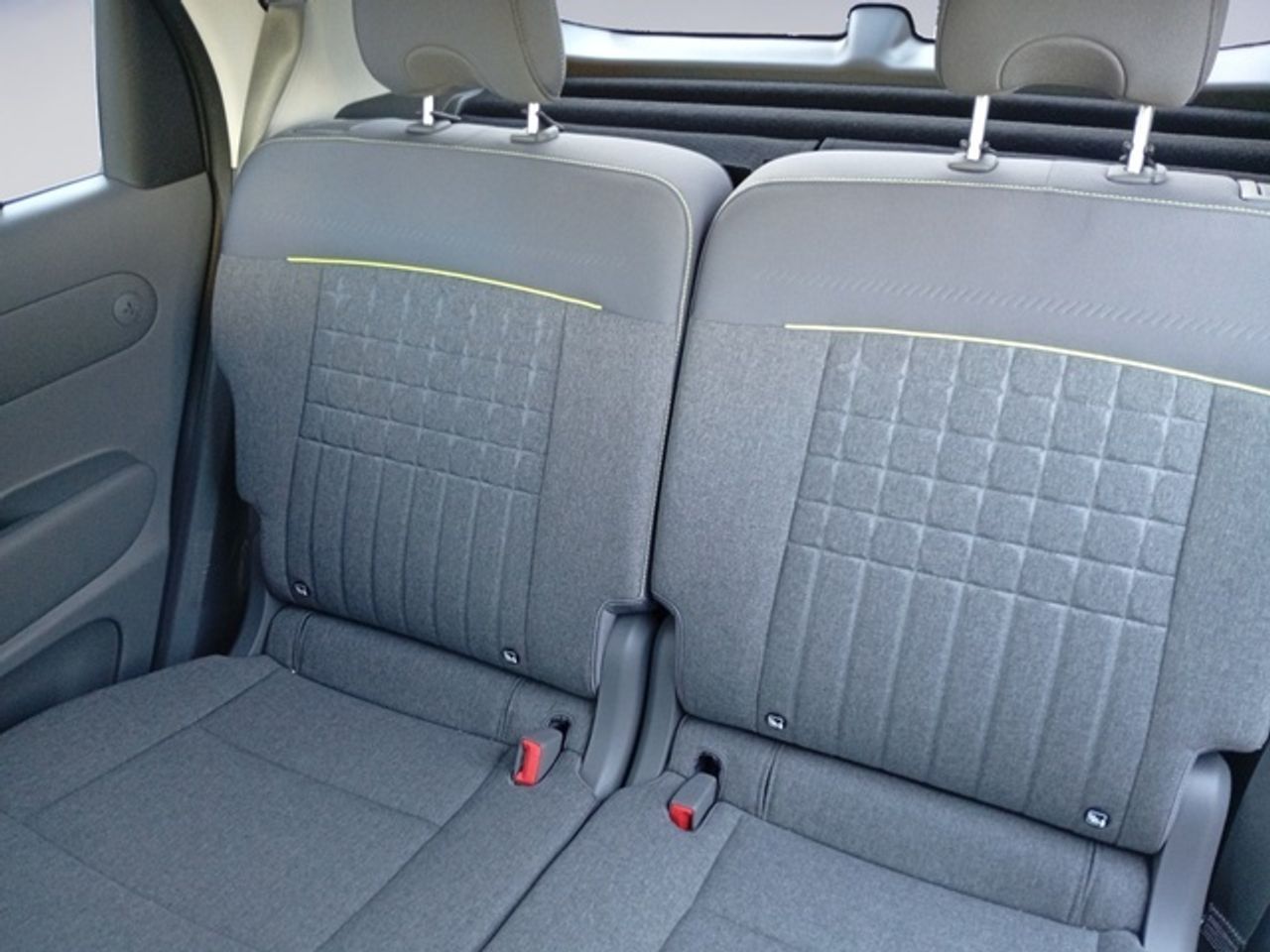 Hyundai Inster 49KWH Tecno Cross 85 kW (115 CV) - Foto 14