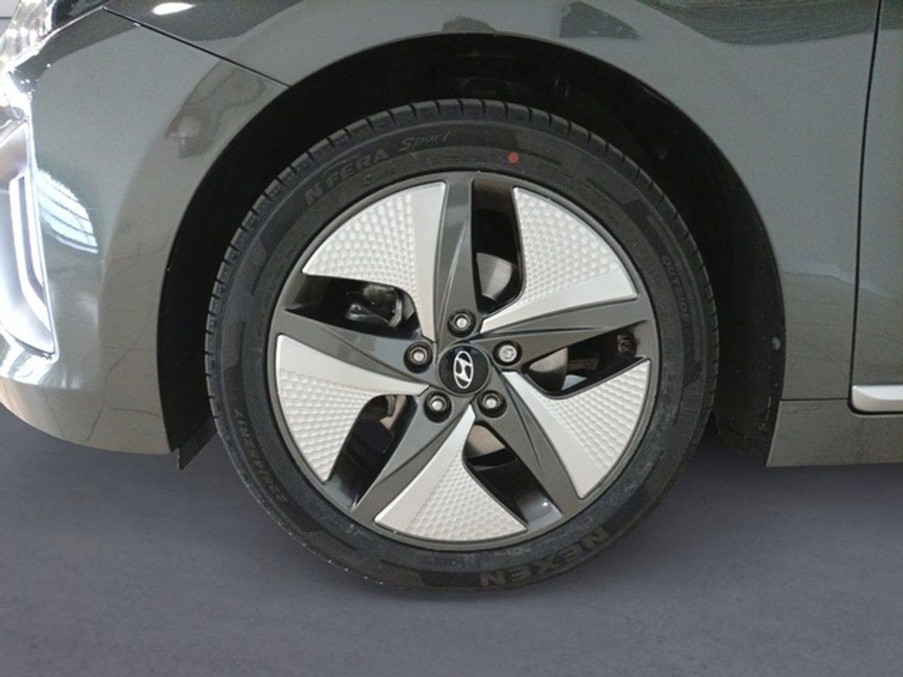 Hyundai IONIQ 1.6 GDI HEV Tecno DCT 104 kW (141 CV) - Foto 14