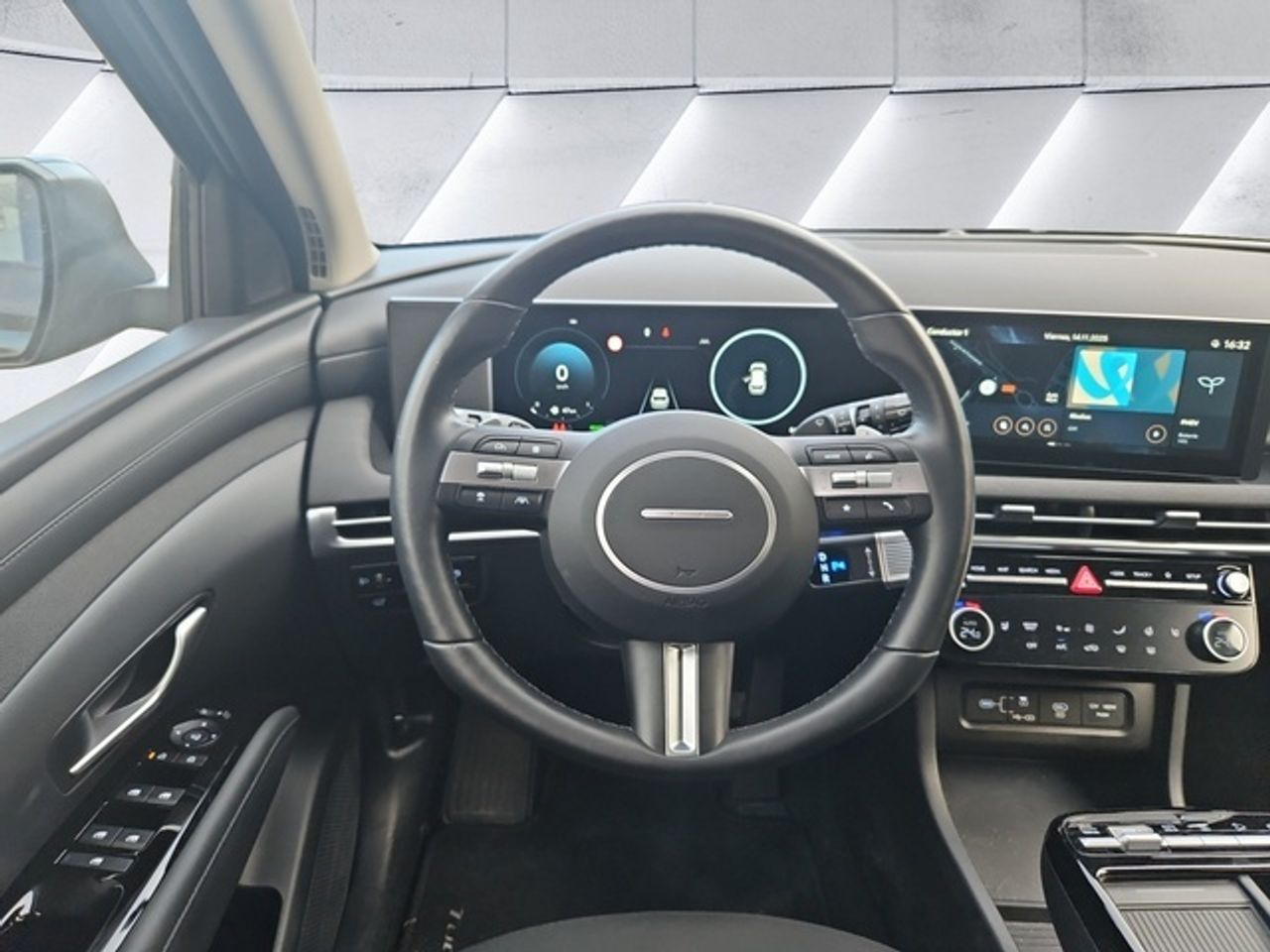 Hyundai Tucson 1.6 T PHEV Tecno Sky AT 185 kW (252 CV) - Foto 13