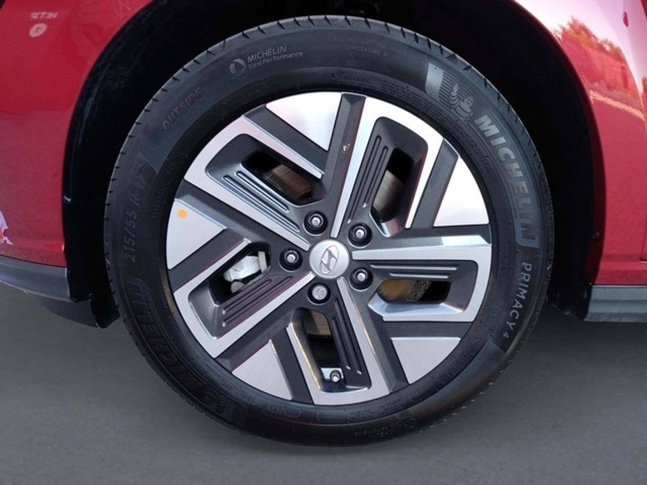 Hyundai Kona EV Maxx 150 kW (204 CV) - Foto 16