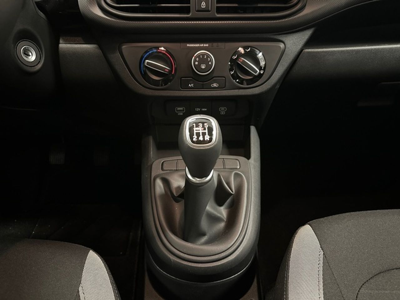 Hyundai i10 1.0 Klass 47 kW (63 CV) - Foto 12