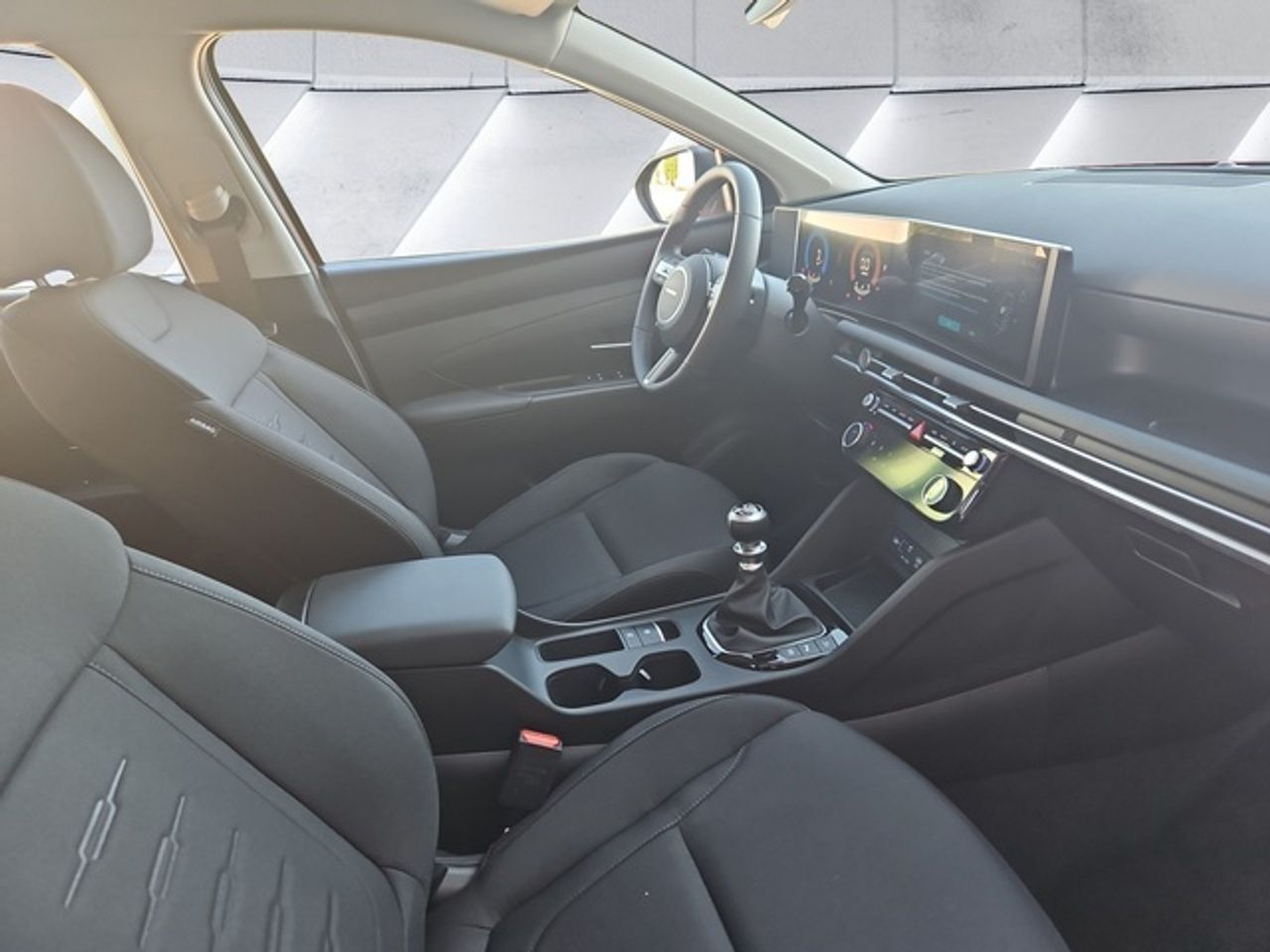 Hyundai Tucson 1.6 T 48V Maxx 118 kW (160 CV) - Foto 16