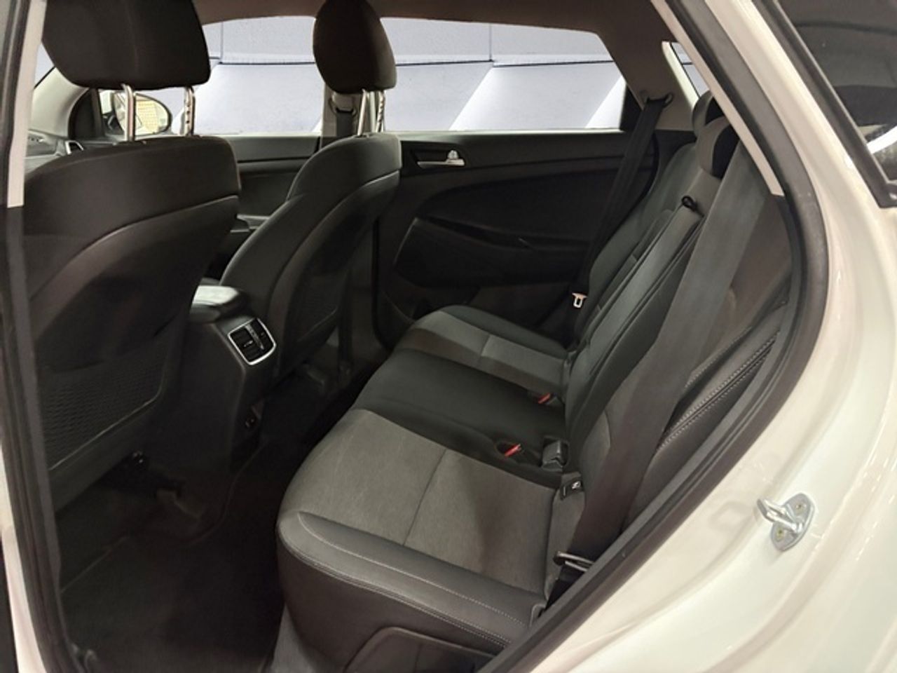 Hyundai Tucson 1.6 GDI SLE 4x2 97 kW (132 CV) - Foto 14