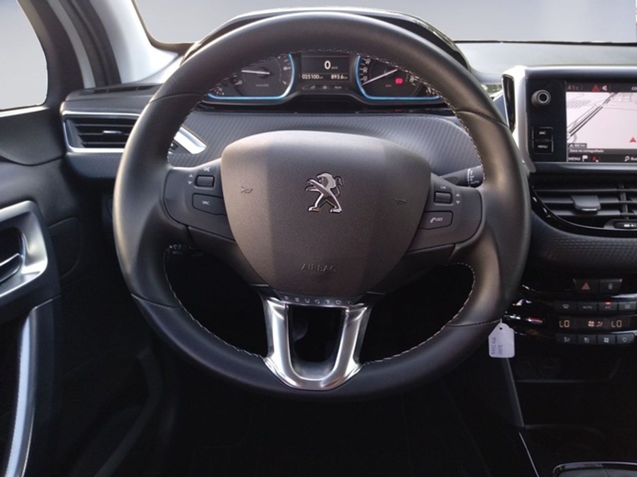 Peugeot 2008 PureTech 130 S&S Allure 96 kW (130 CV) - Foto 13