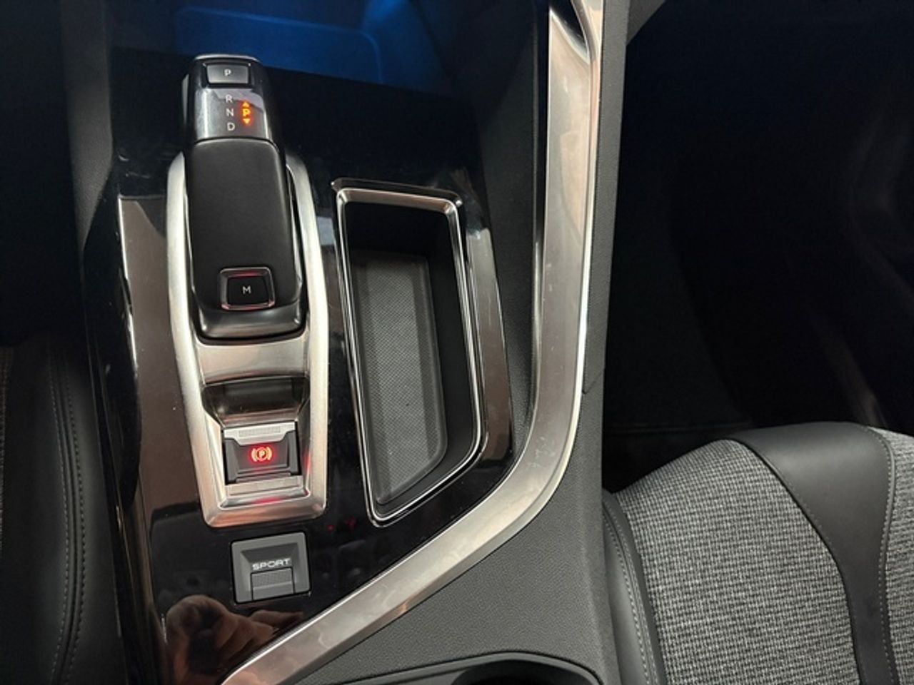 Peugeot 3008 BlueHDI 130 S&S Allure EAT8 96 kW (130 CV) - Foto 12