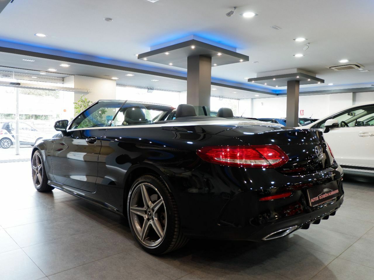 Mercedes Clase C C Cabrio 220 d AMG - Foto 7