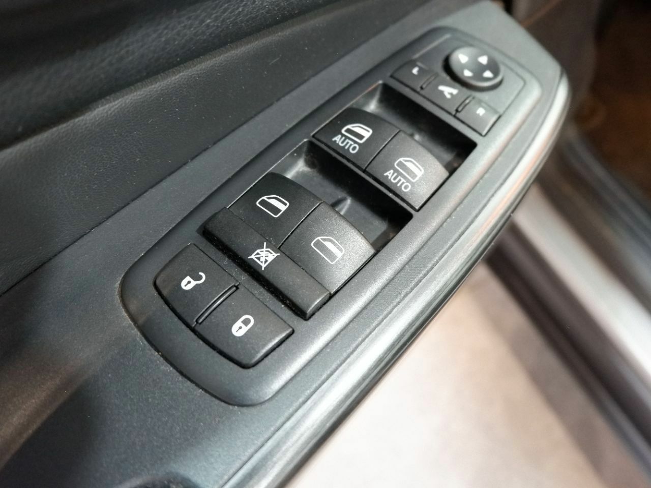 Jeep Cherokee 2.2 CRD 200 CV Limited Auto 4x4 Ac. D.II - Foto 12