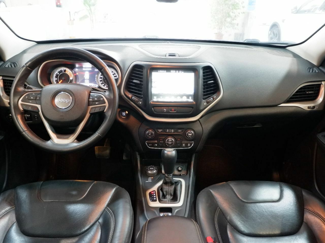 Jeep Cherokee 2.2 CRD 200 CV Limited Auto 4x4 Ac. D.II - Foto 10