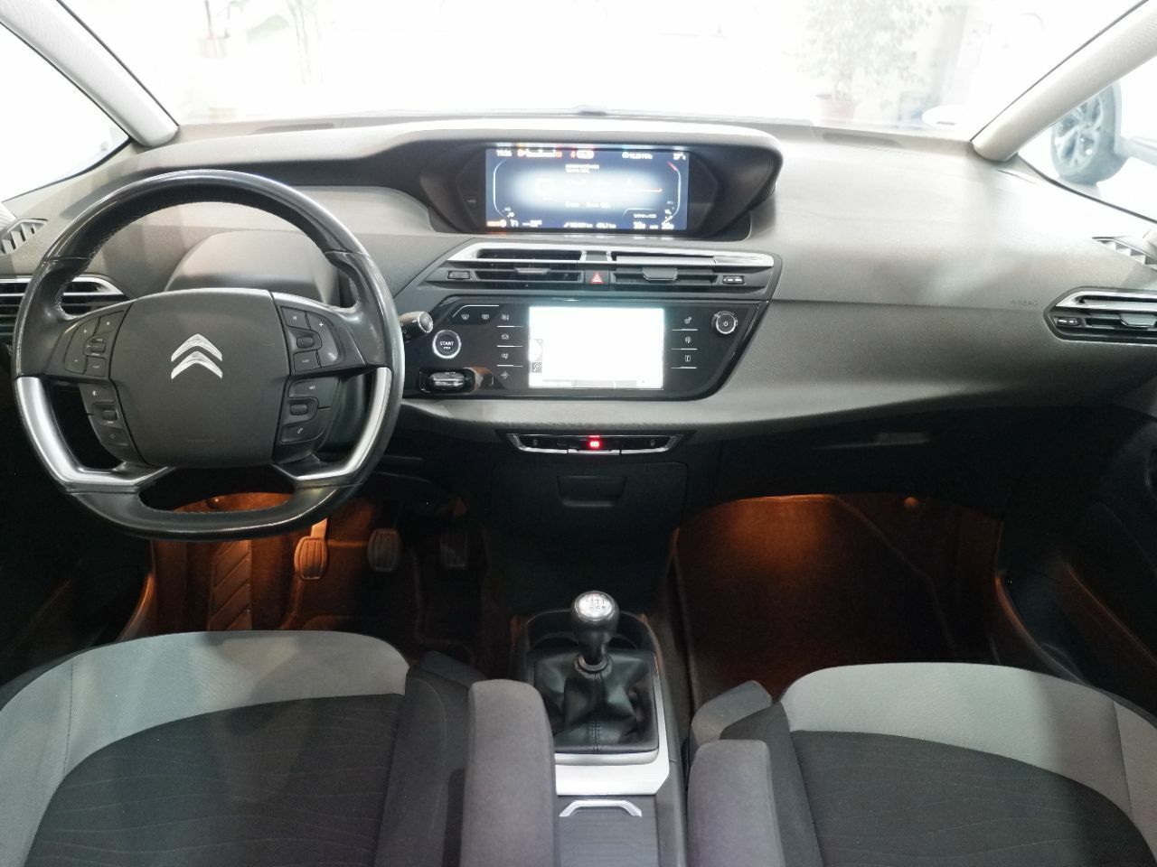 Citroën Grand C4 Picasso BlueHDi 150 Airdream Intensive - Foto 10