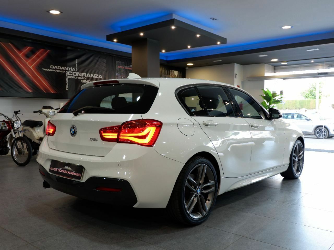 BMW Serie 1 118i M Sport - Foto 5