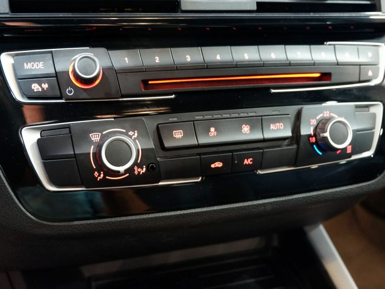 BMW Serie 1 118i M Sport - Foto 17