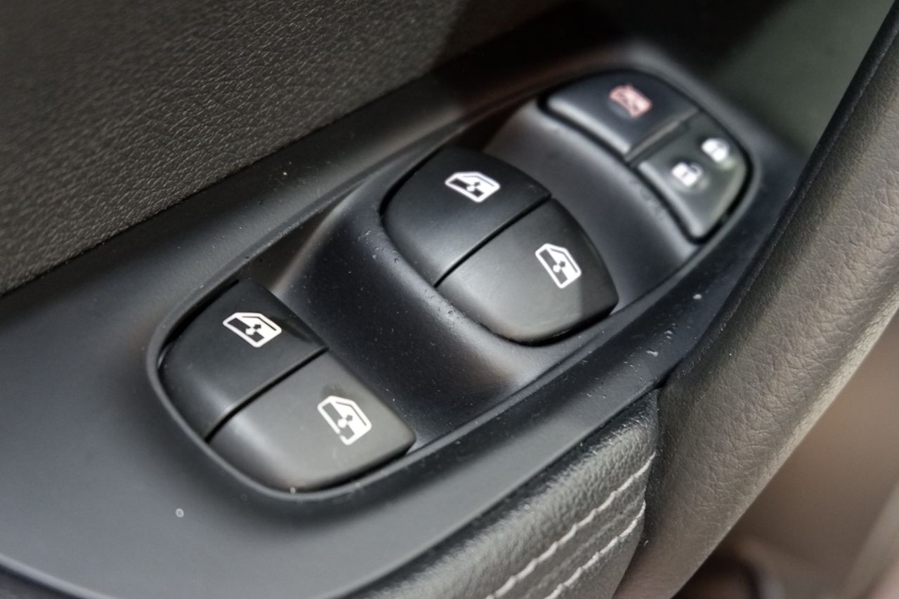 Nissan Qashqai N-Connecta dCi 85 kW (115 CV) - Foto 11