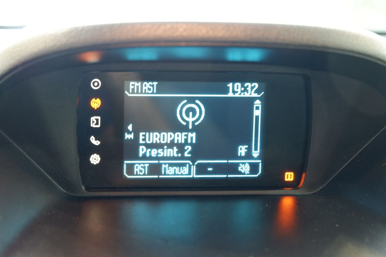 Ford Tourneo Connect Ambiente - Foto 16