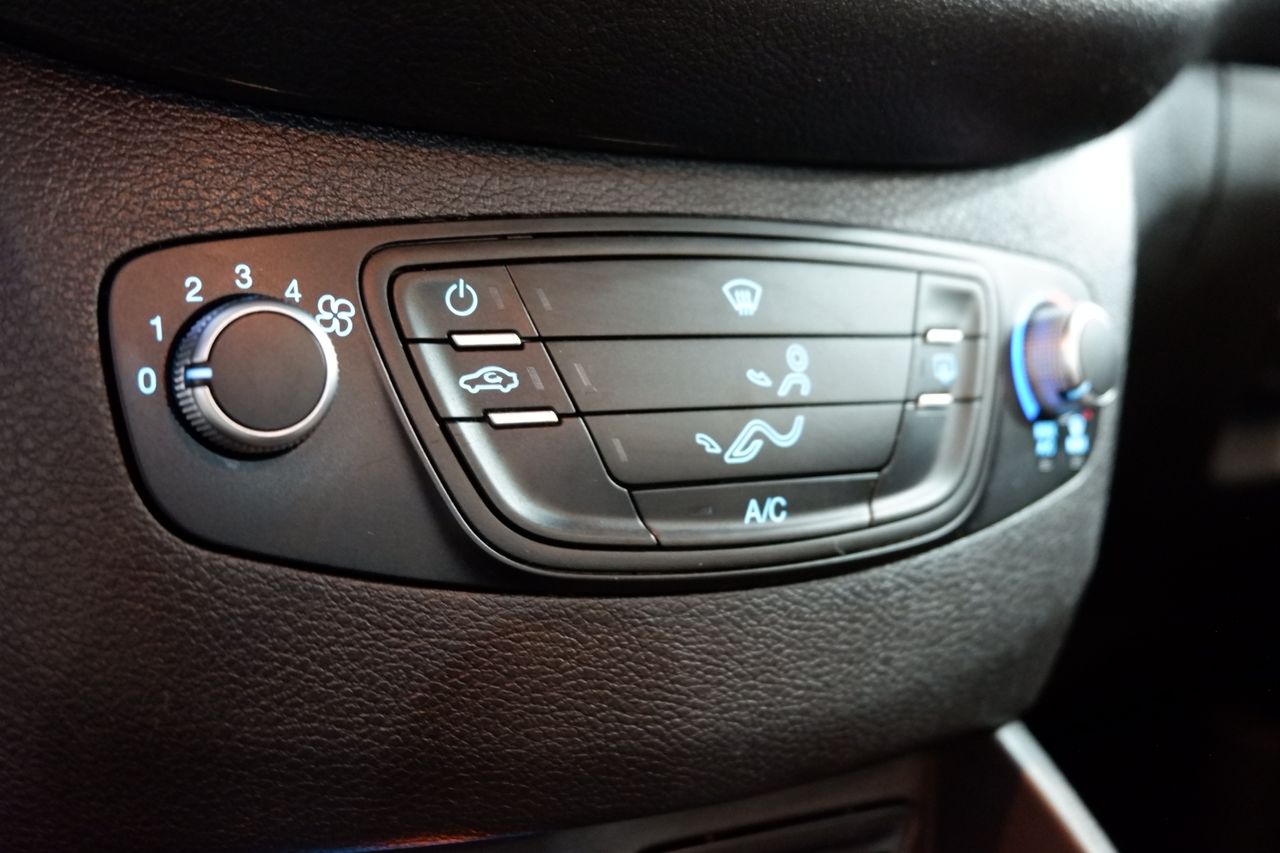 Ford Tourneo Connect Ambiente - Foto 14