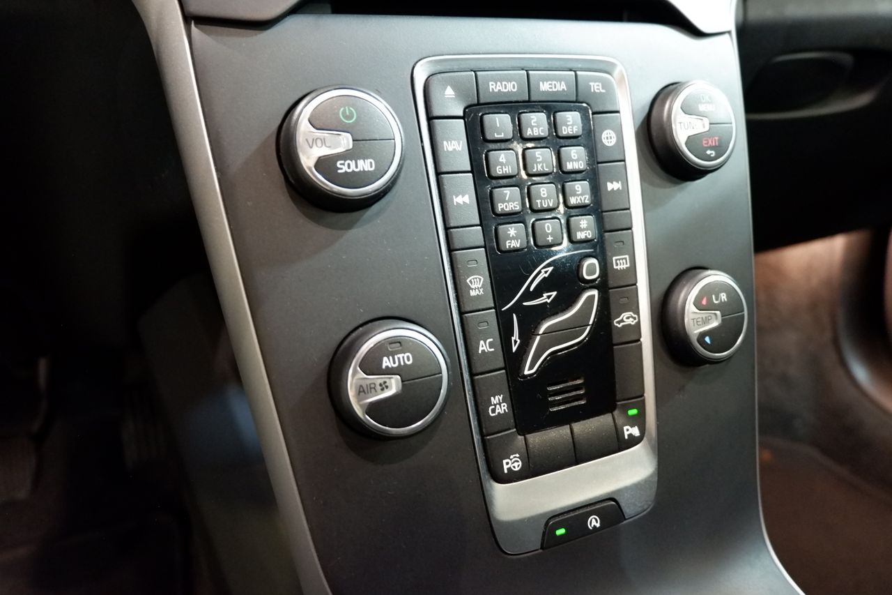 Volvo V40 2.0 T2 Kinetic - Foto 13