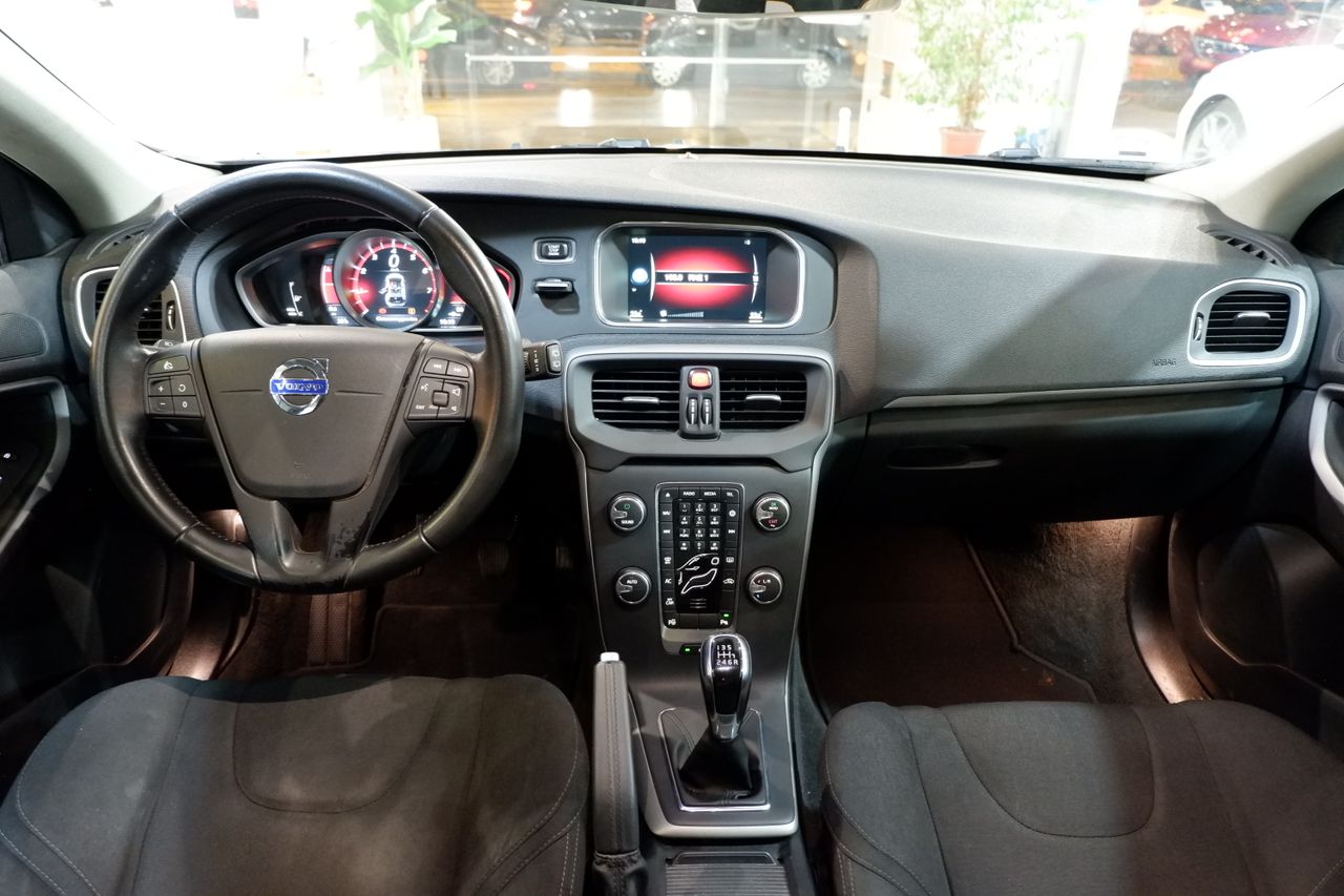 Volvo V40 2.0 T2 Kinetic - Foto 9