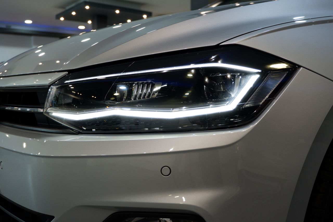 Volkswagen Polo Sport 1.0 TSI 85 kW (115 CV) DSG 7 vel. - Foto 24