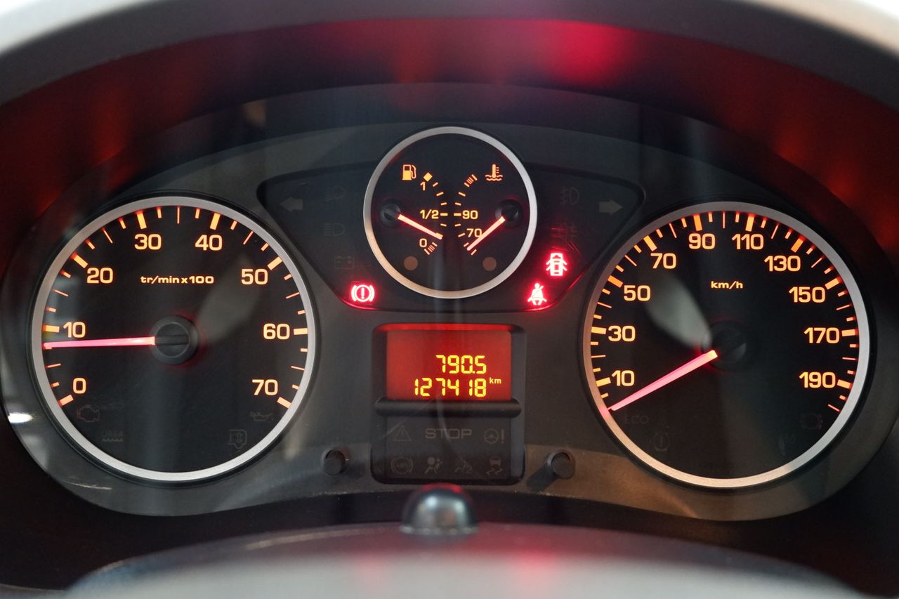 Peugeot Partner Tepee Style 1.6 BlueHDi 100 - Foto 17