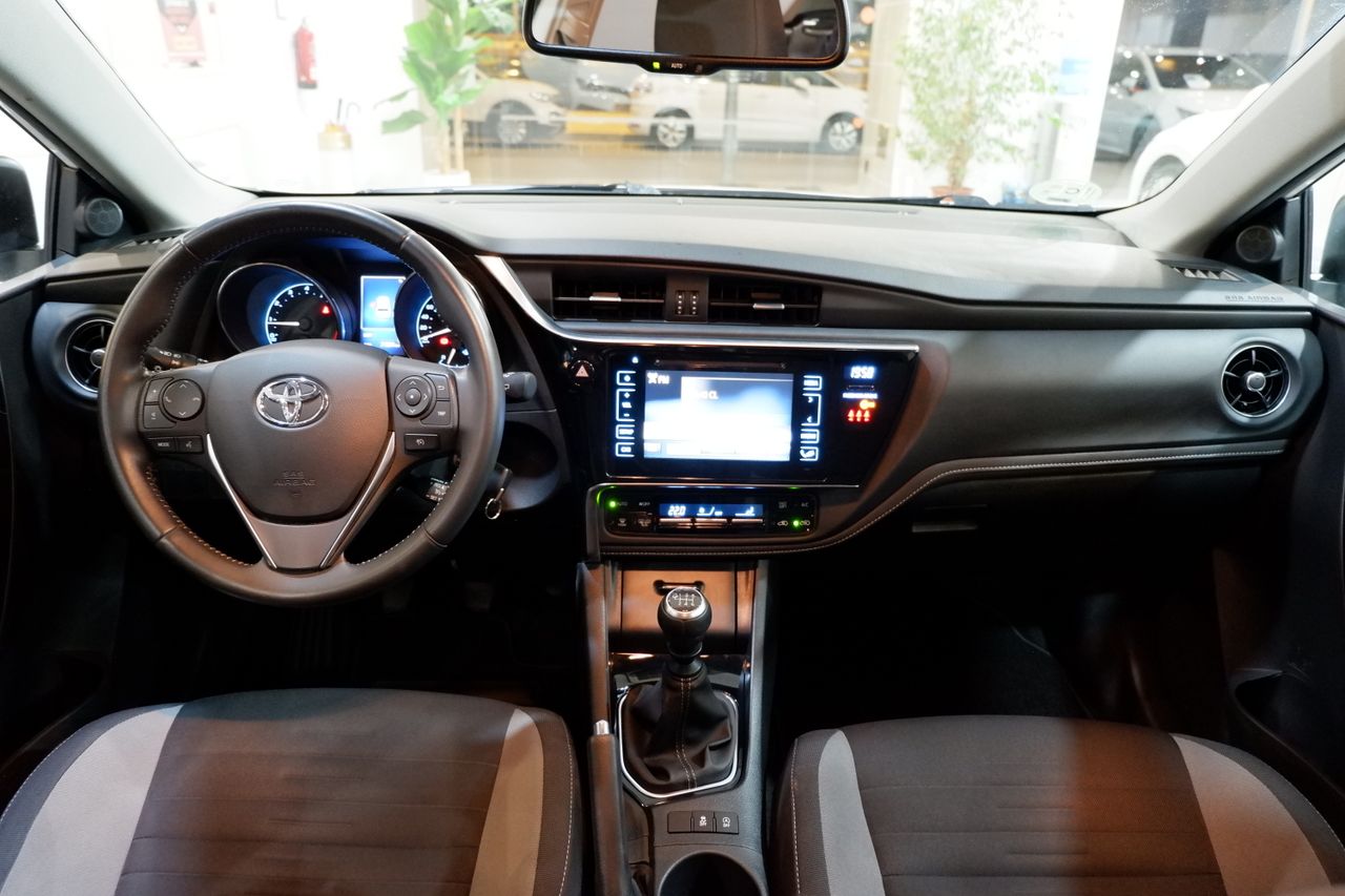 Toyota Auris 120T Active - Foto 9