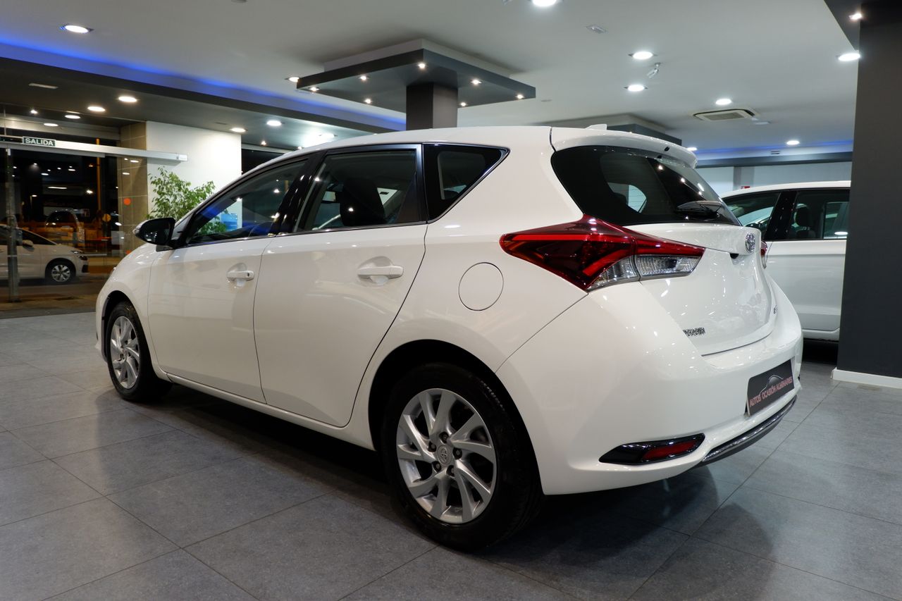 Toyota Auris 120T Active - Foto 7