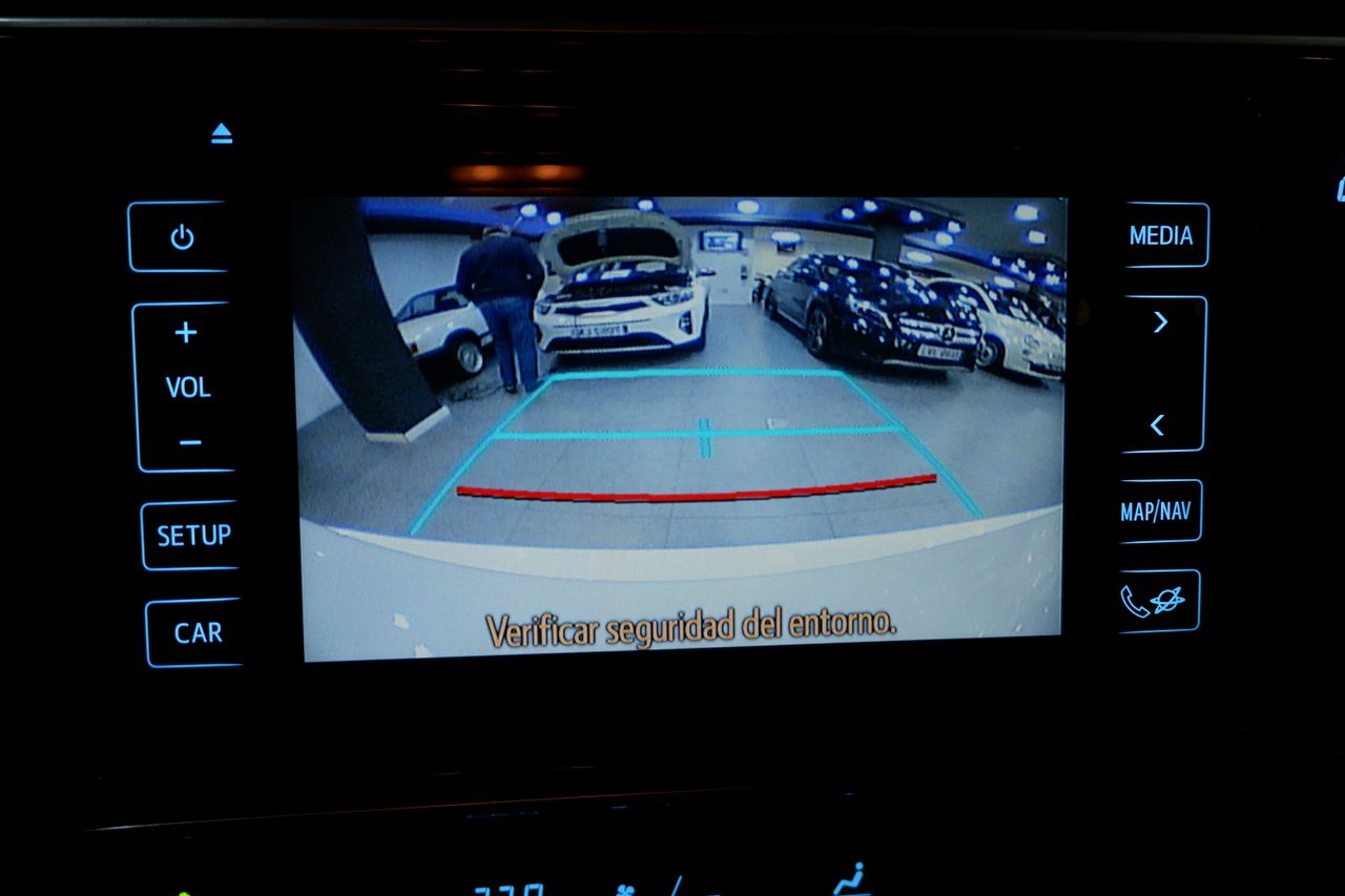 Toyota Auris 120T Active - Foto 18