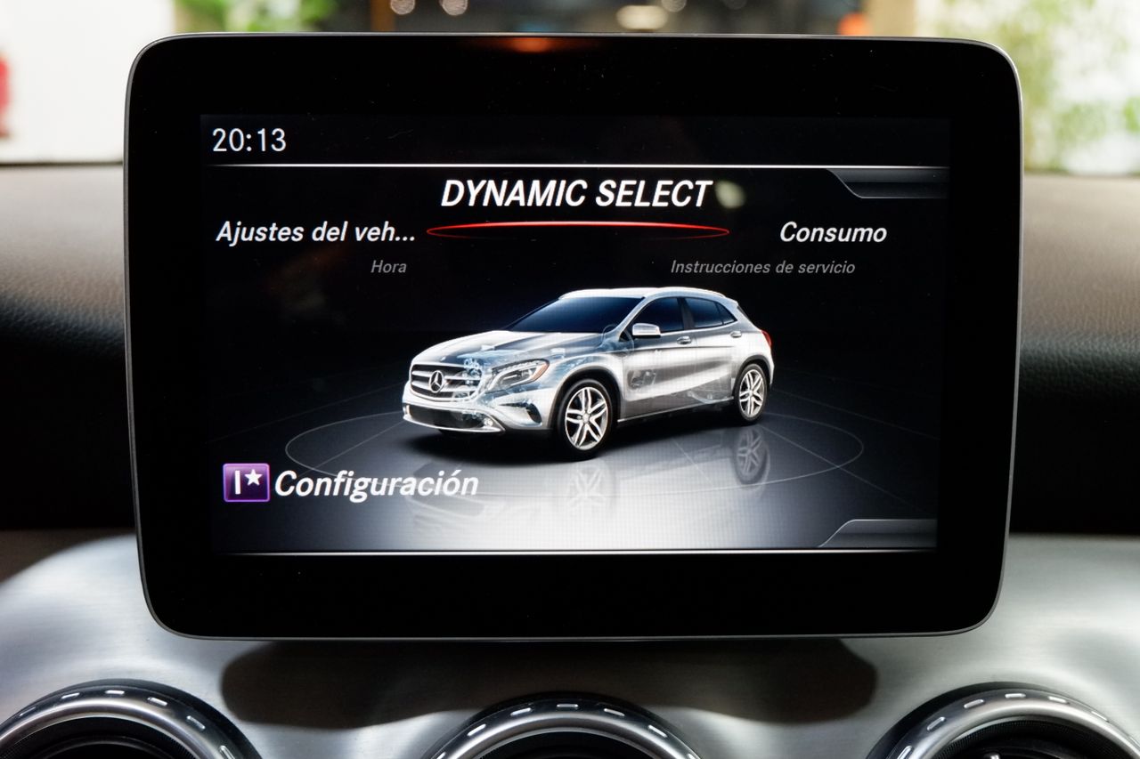 Mercedes Clase GLA 200d AMG Line - Foto 21