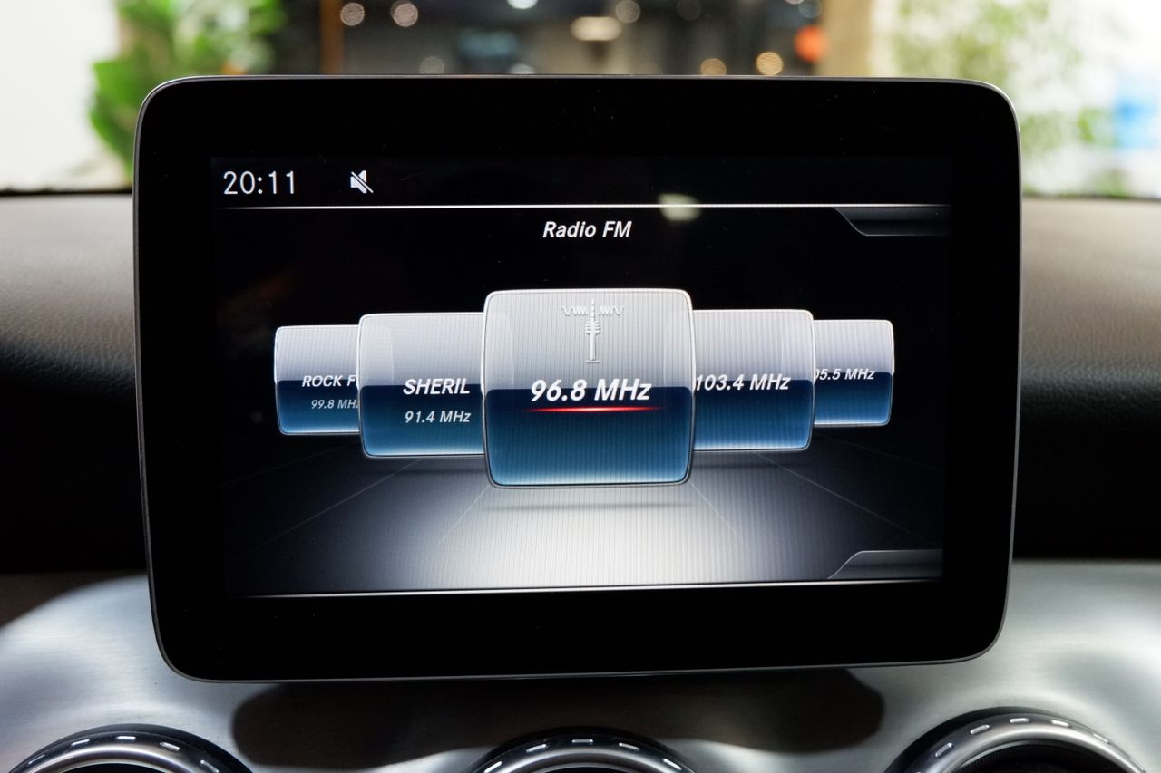 Mercedes Clase GLA 200d AMG Line - Foto 18