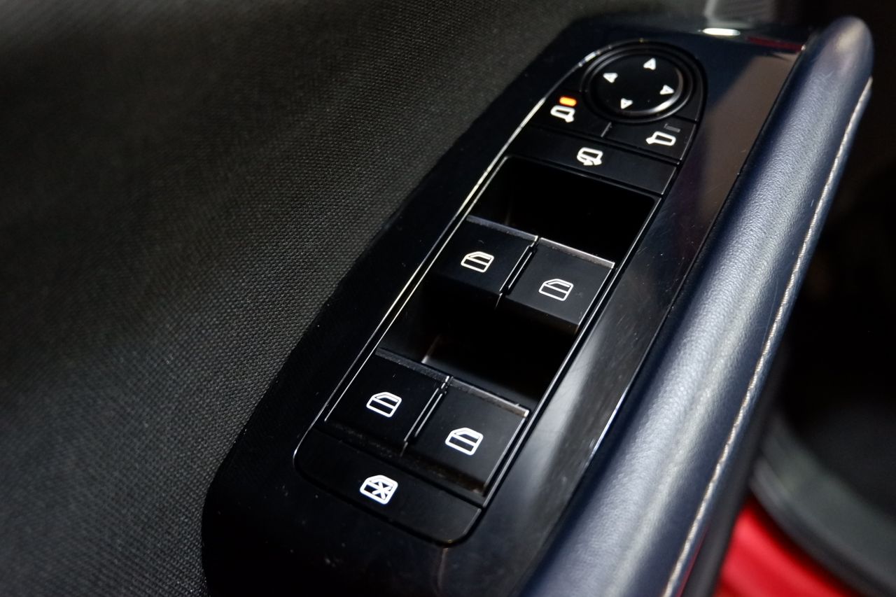 Mazda CX-30 Skyactivd 1.8 Zenith - Foto 12