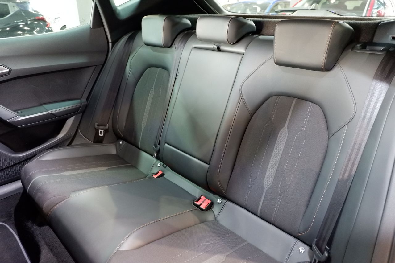 Cupra Formentor 1.5 TSI 110 kW (150 CV) - Foto 8