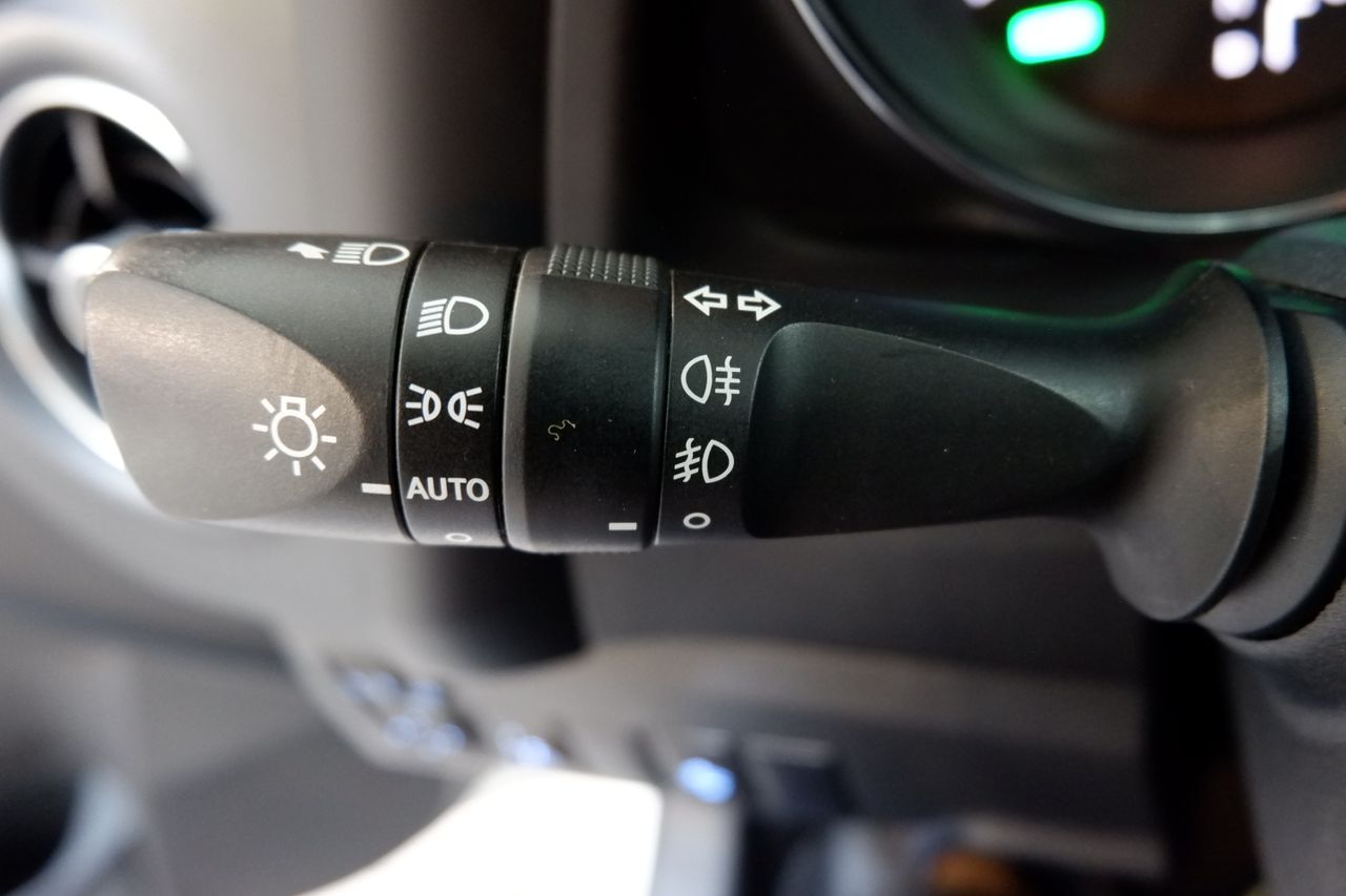 Toyota Auris Touring Sports 140H e-CVT Feel! Edition - Foto 23