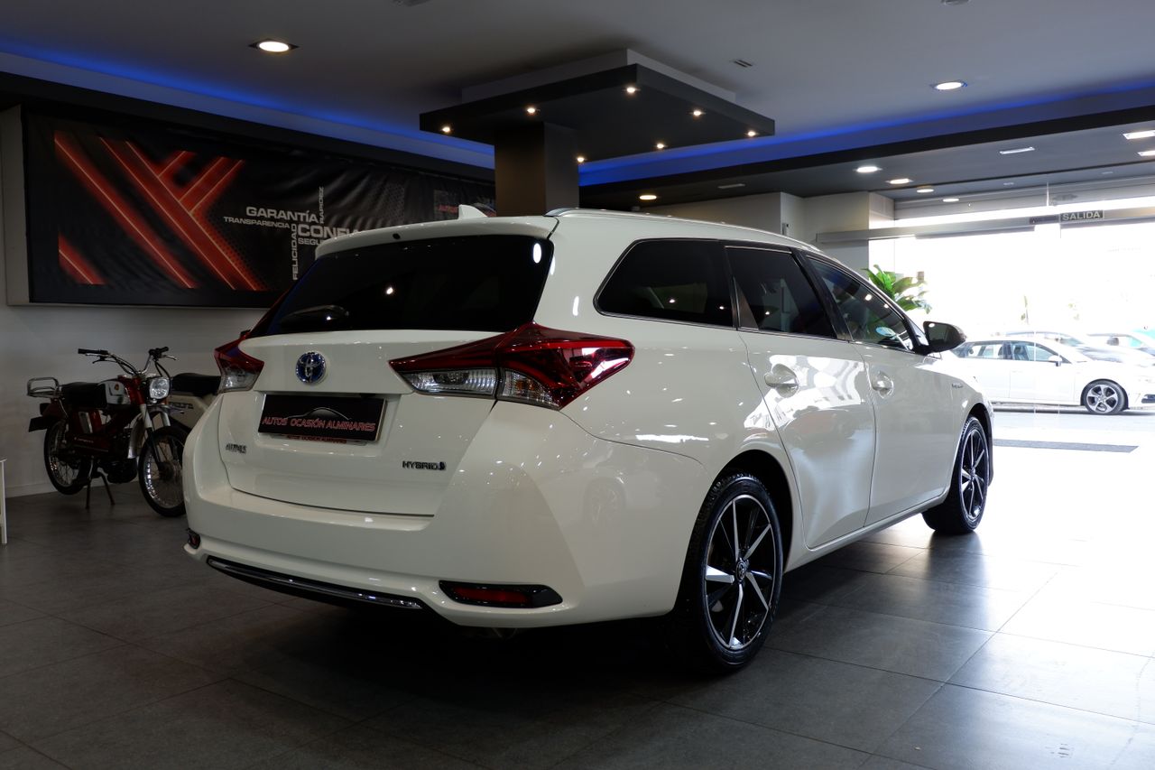 Toyota Auris Touring Sports 140H e-CVT Feel! Edition - Foto 5