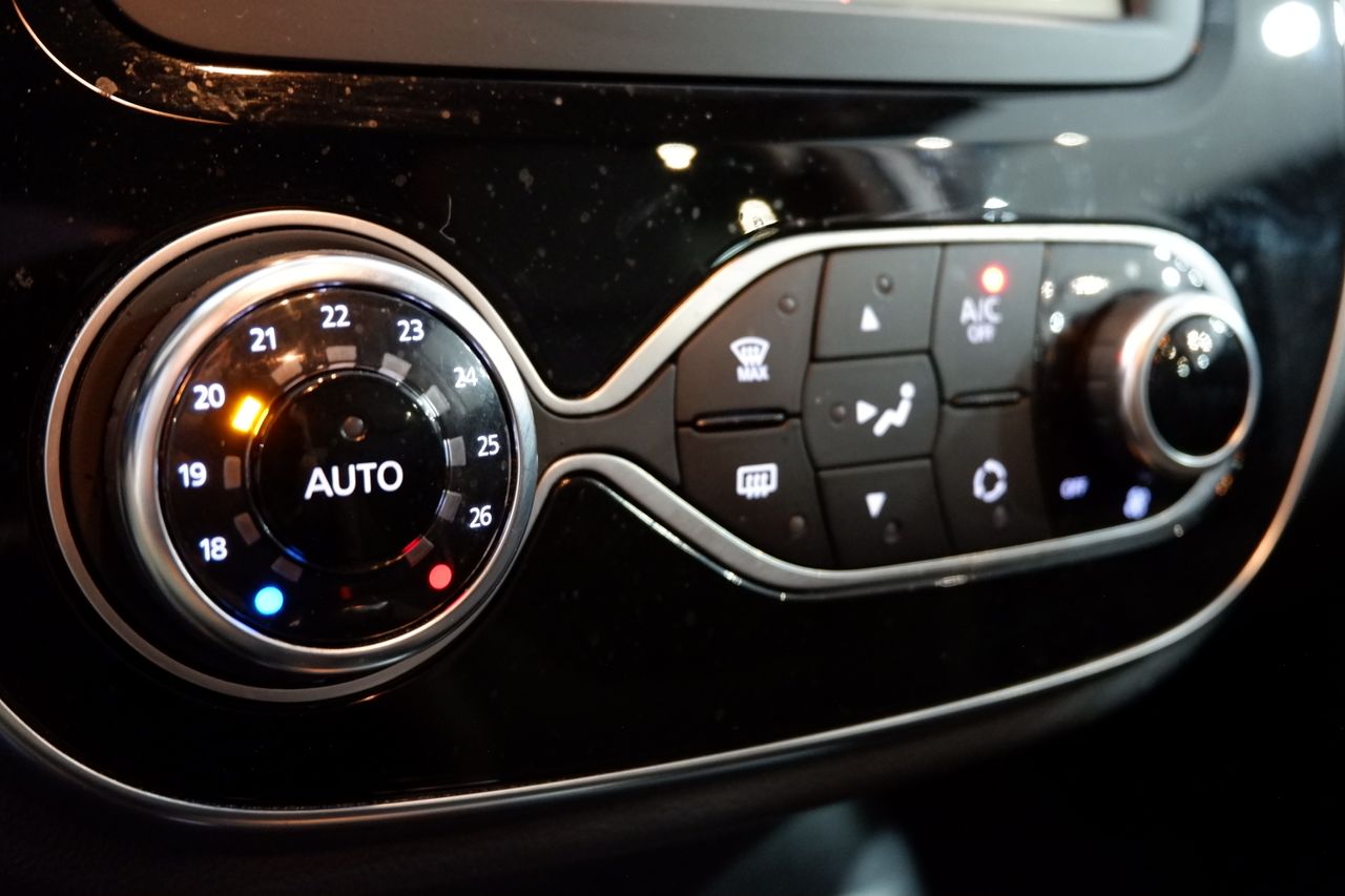 Renault Captur 1.3tCe Zen 130cv - Foto 14