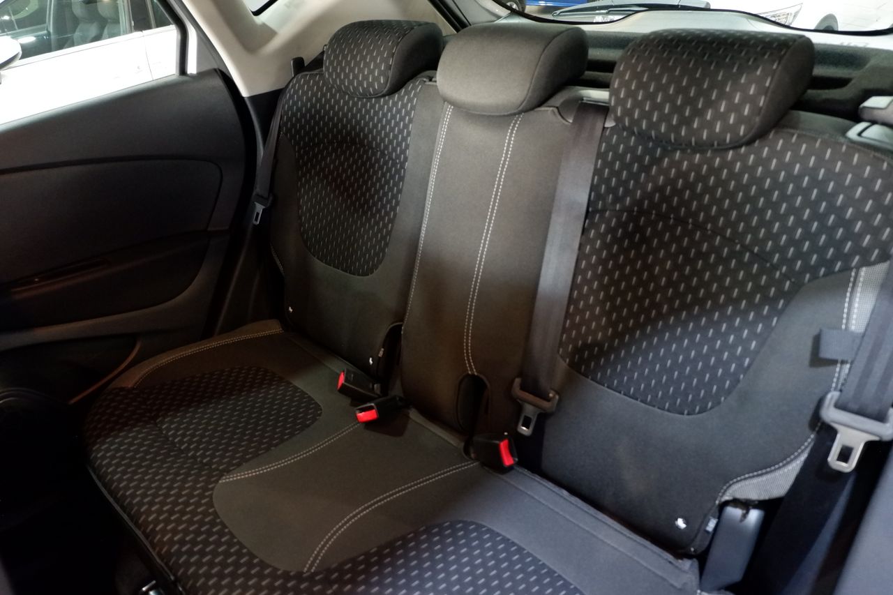 Renault Captur 1.3tCe Zen 130cv - Foto 8