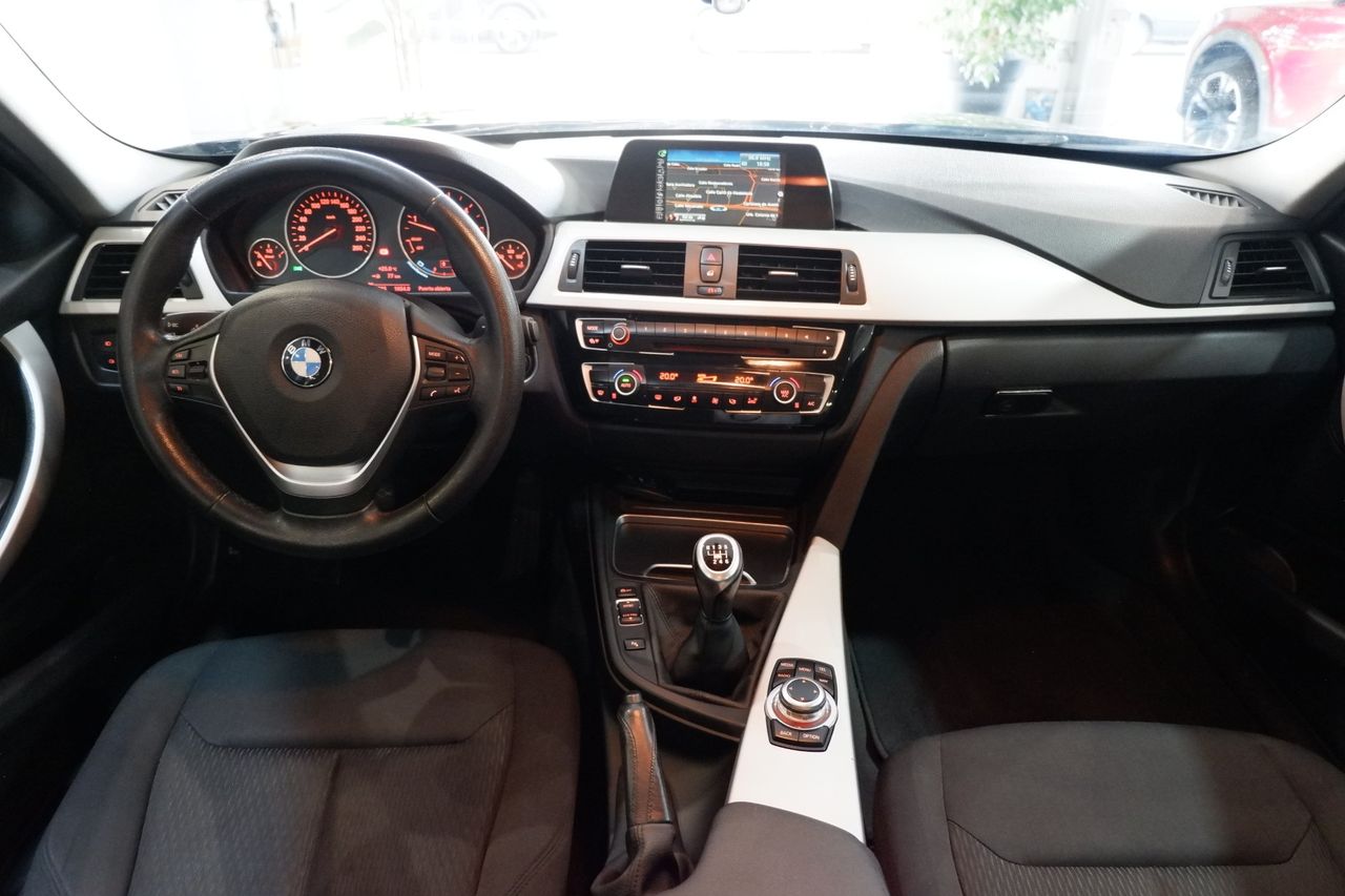 BMW Serie 3 318d - Foto 9